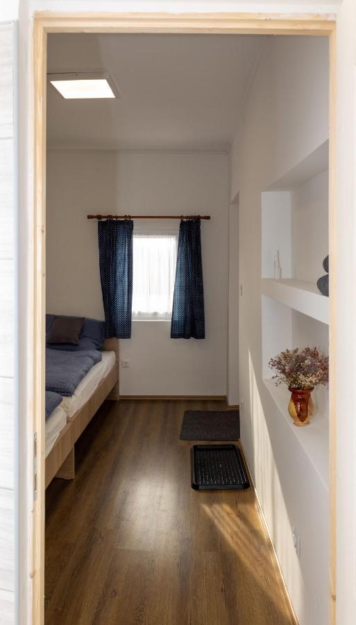 Takacs Pince Apartman Hajos Luaran gambar