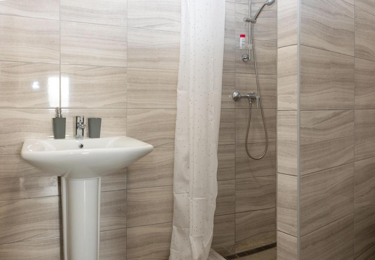 Takacs Pince Apartman Hajos Luaran gambar